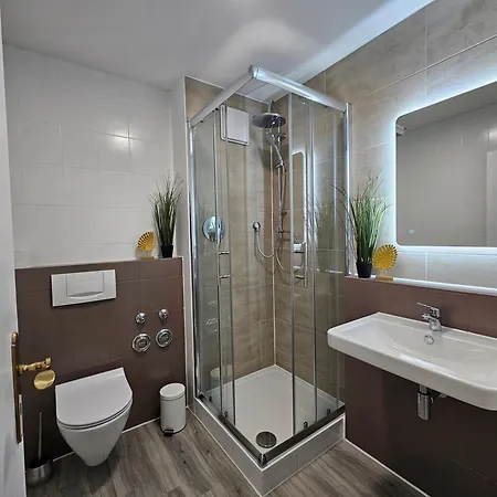 Like At - Moderne In - 30qm - Netflix Apartment Königsbrunn